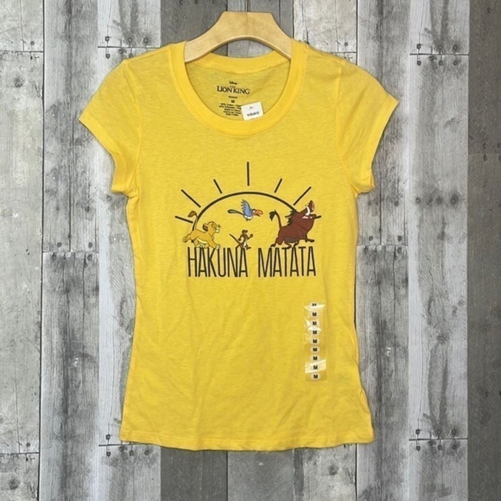 NWT Disney The Lion‎ King Hakuna Matata girls yellow shirt sleeve t-shirt. Med.